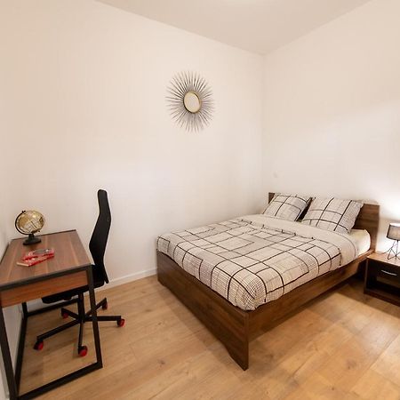 Kasa Loft Centre 2 - Wifi Et Tv - Confortable Et Stationnement Gratuit A Proximite Сент Етиен Екстериор снимка