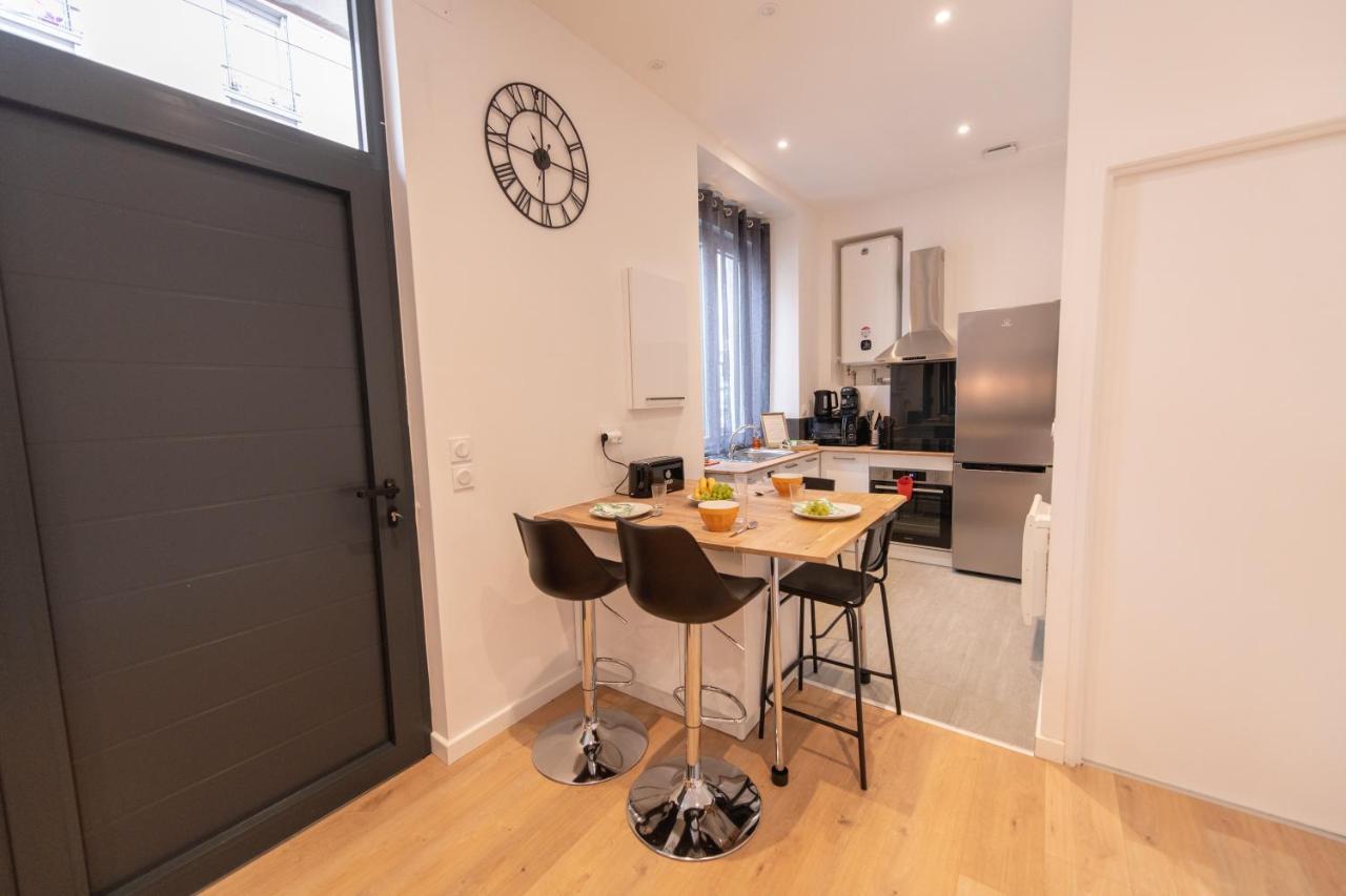 Kasa Loft Centre 2 - Wifi Et Tv - Confortable Et Stationnement Gratuit A Proximite Сент Етиен Екстериор снимка