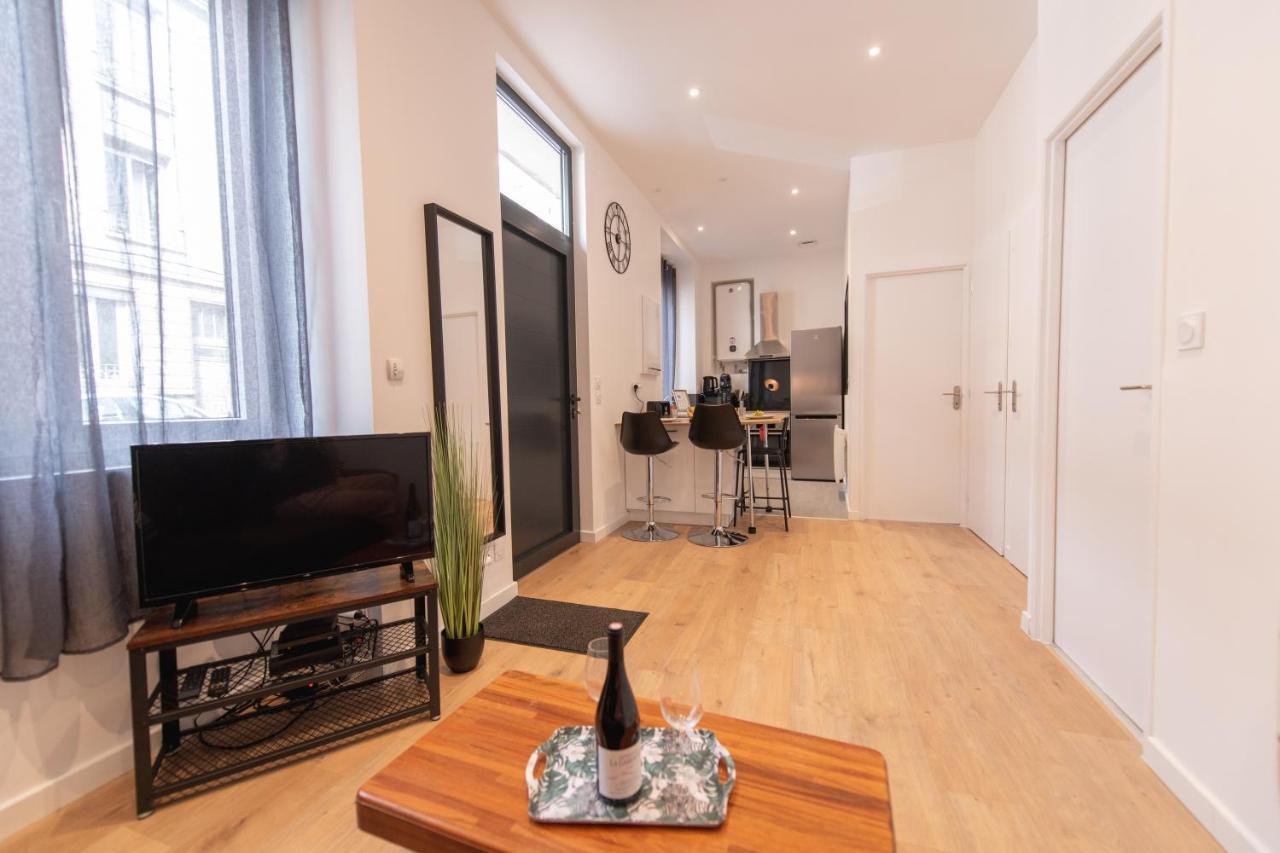 Kasa Loft Centre 2 - Wifi Et Tv - Confortable Et Stationnement Gratuit A Proximite Сент Етиен Екстериор снимка